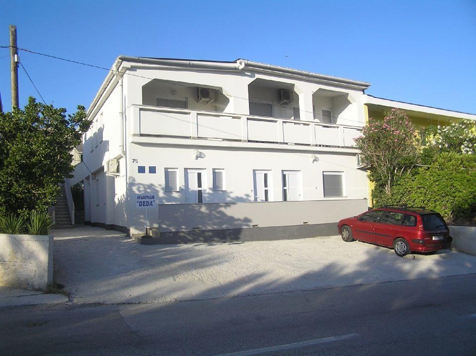 Deda Apartments Pag Town Exteriör bild